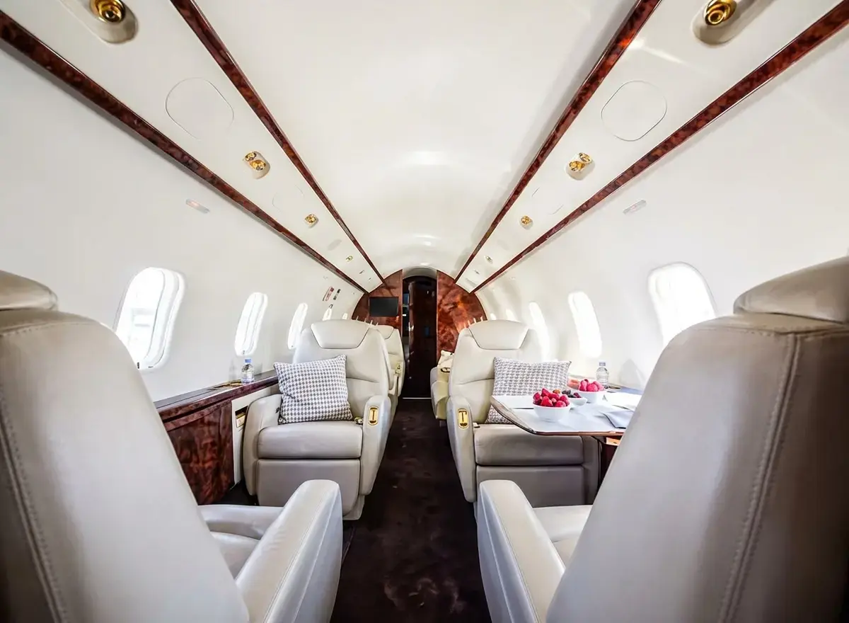 Bombardier Challenger 300