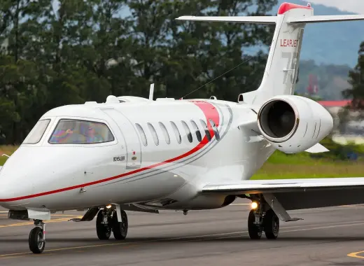 Bombardier Learjet 75