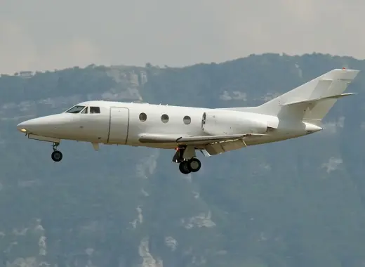 Dassault Falcon 100