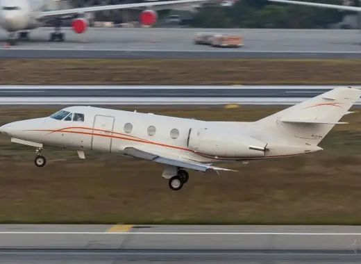 Dassault Falcon 100