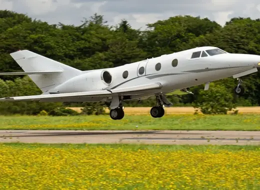 Dassault Falcon 100