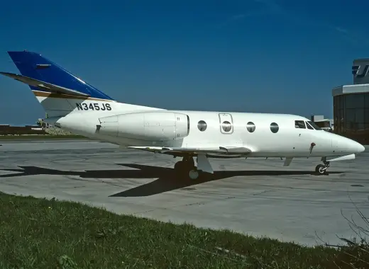 Dassault Falcon 100