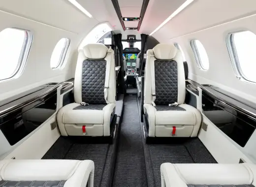 Embraer Phenom 300