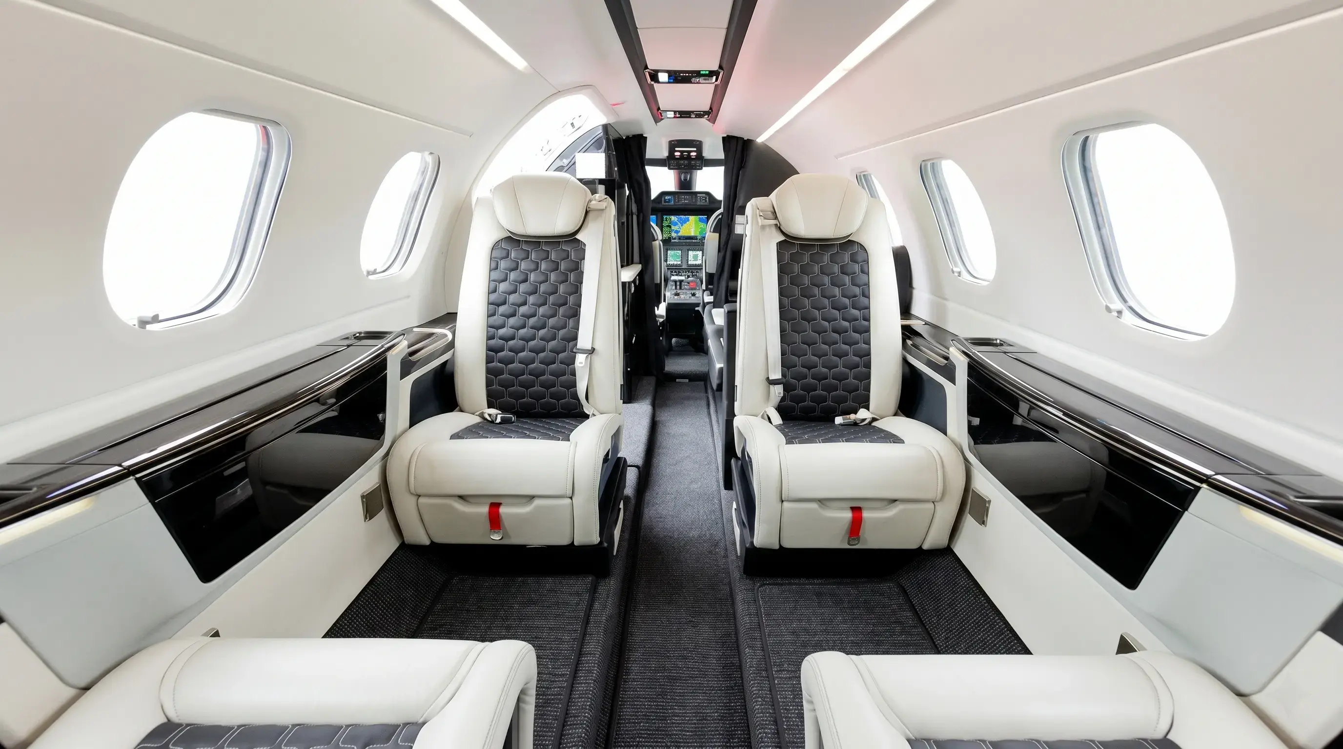 Embraer Phenom 300